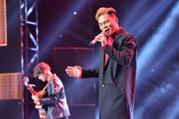 Hát về người chuyển giới bán dâm, chàng trai bị nghi đạo nhạc Sơn Tùng M-TP